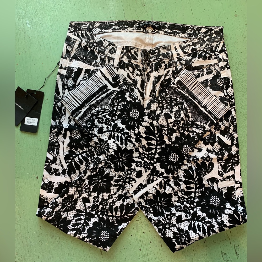 Dolce & Gabbana NWT jeans Size 32 x 32